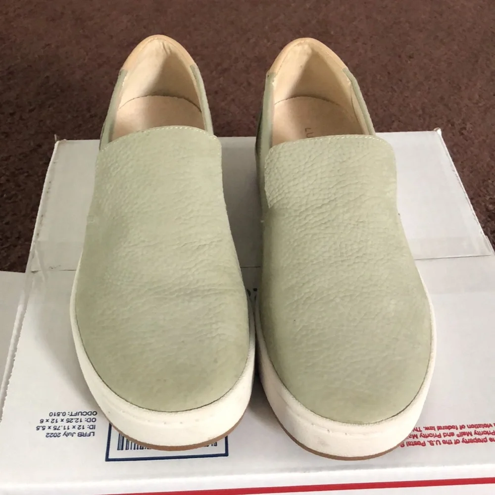 Lucky Brand Size 9.5 Hadie Slip On Sneakers - Picture 2 of 6